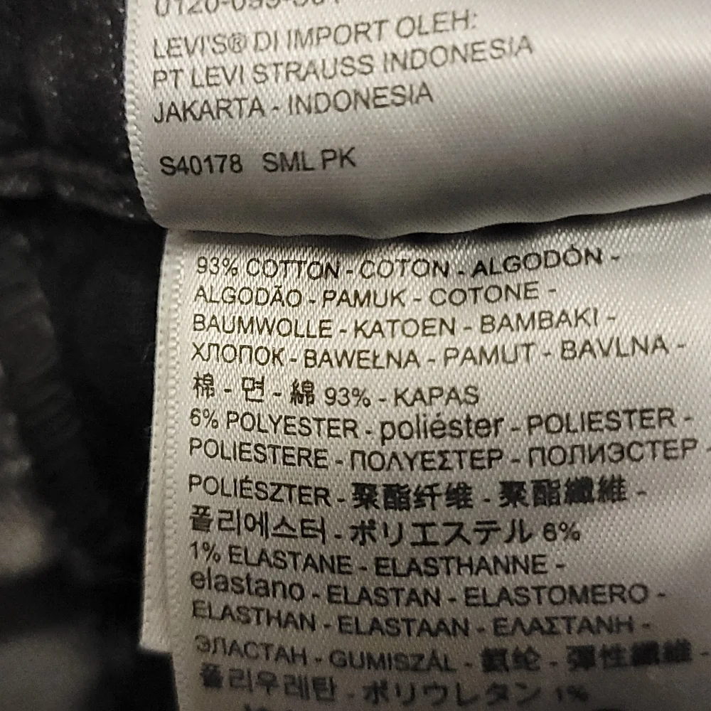 LEVIS 721 High Rise Skinny Distressed Knee Jeans Blue Women’s 28x30 Red Tag SZ 6 - Picture 6 of 6